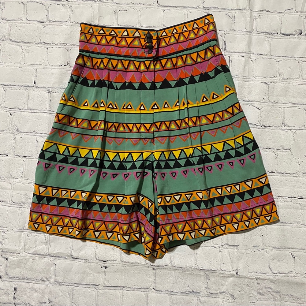 Vintage retro colorful high waisted shorts 4